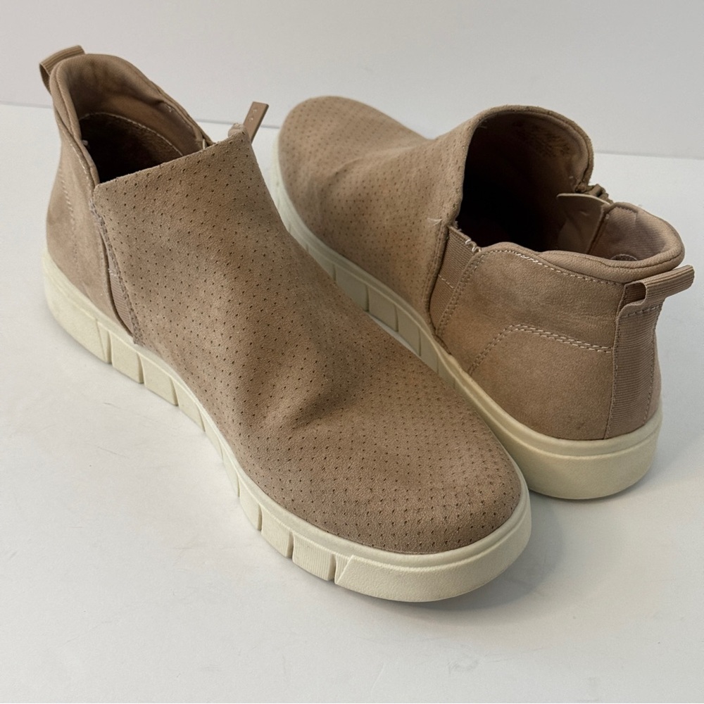 Ryka Women's Hensley 2 Suede Ankle Zip Sneaker Booties in Taupe Size 8.5. - Picture 7 of 10